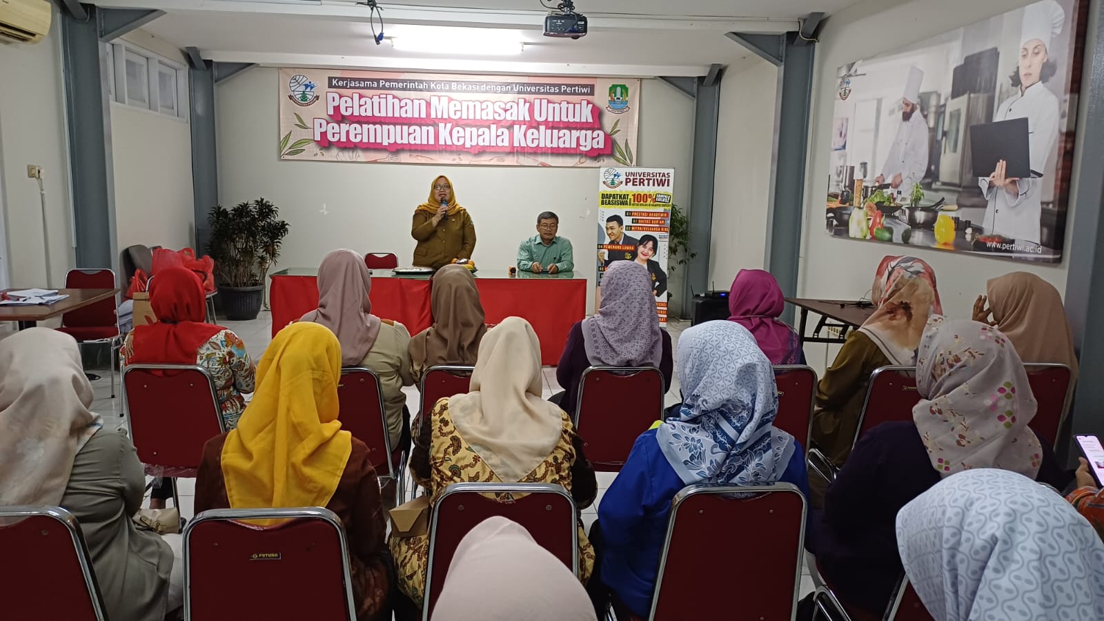 Kegiatan Pelatihan Memasak Untuk Perempuan Kepala Keluarga ... 